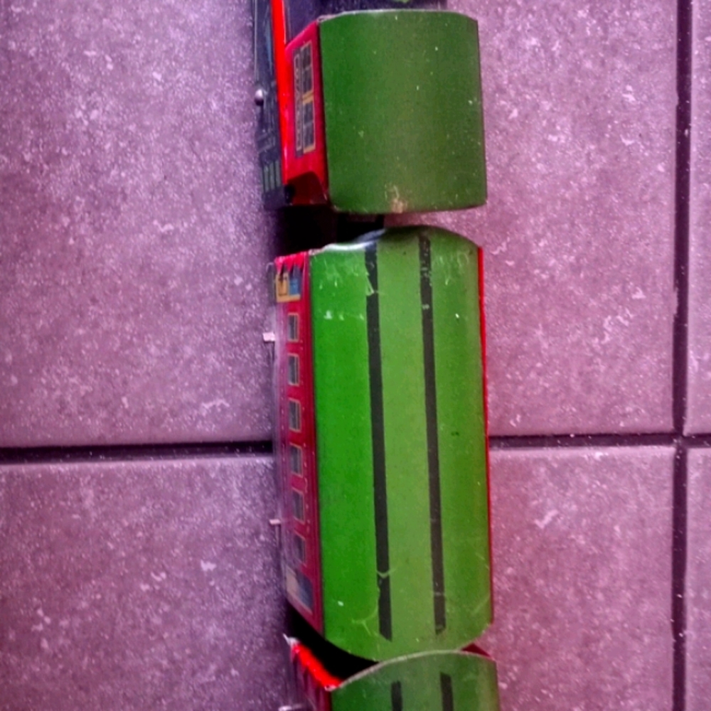 Train Cars - Picture 2 of 8